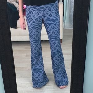 Francesas’ Flare Pants
